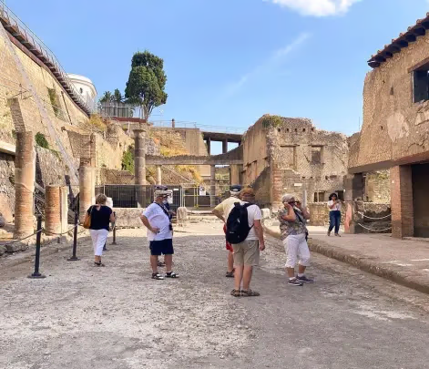 tour herculaneum and pompeii tour cgi reality